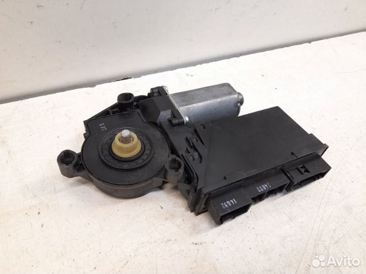 Мотор стеклоподъемника передний левый Audi A4 B7