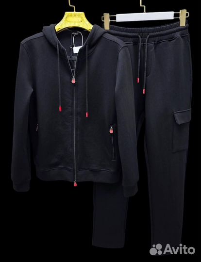 Костюм мужской Kiton