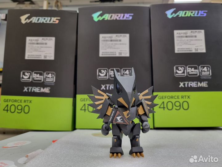 Фигурки Aorus Xtreme