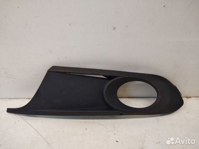 Решетка бампера передняя левая Volkswagen Jetta 6