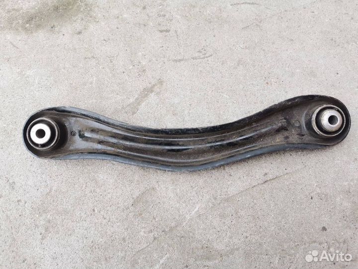 Рычаг, тяга подвески правая задняя A1643501606 Mercedes-Benz M-Class W164