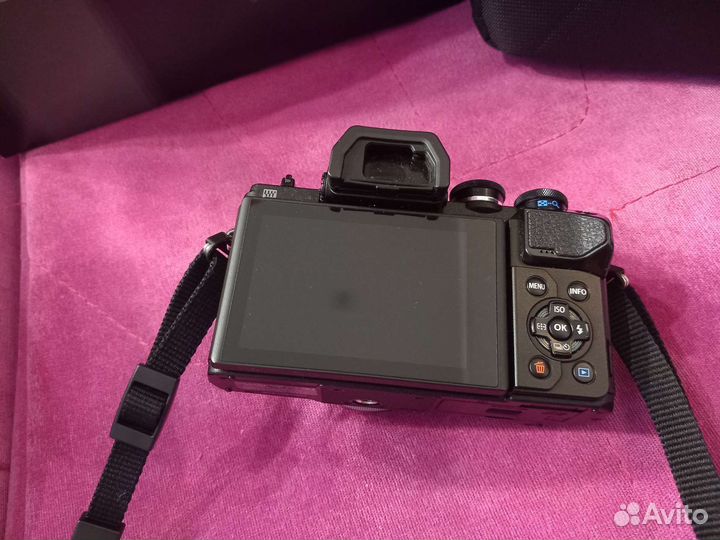 Фотоаппарат Olympus OM-D E-M10 Mark III