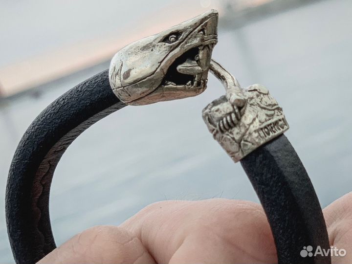 Браслет Акула Гладкая кожа Totemica (Тотемика)