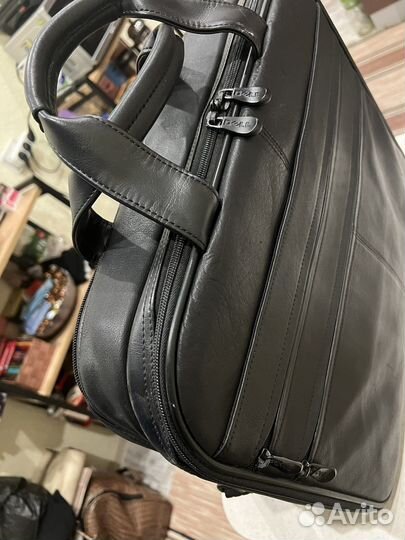 Кожаный портфель для ноутбука