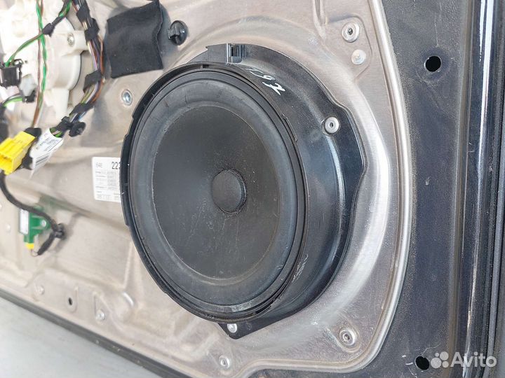 Mercedes Benz W204 Динамик