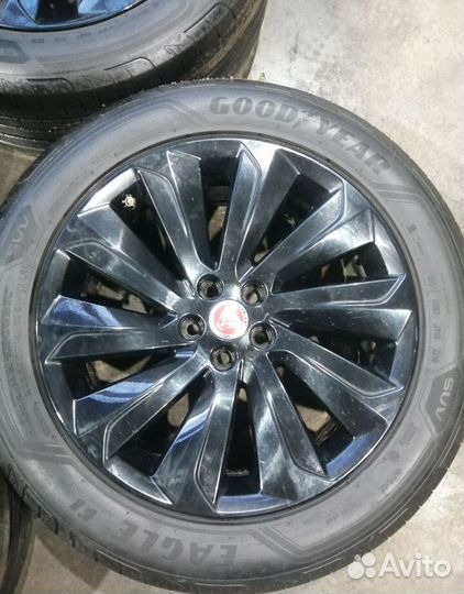 Летние колёса Jaguar E-Pace 235/55/19 Goodyear