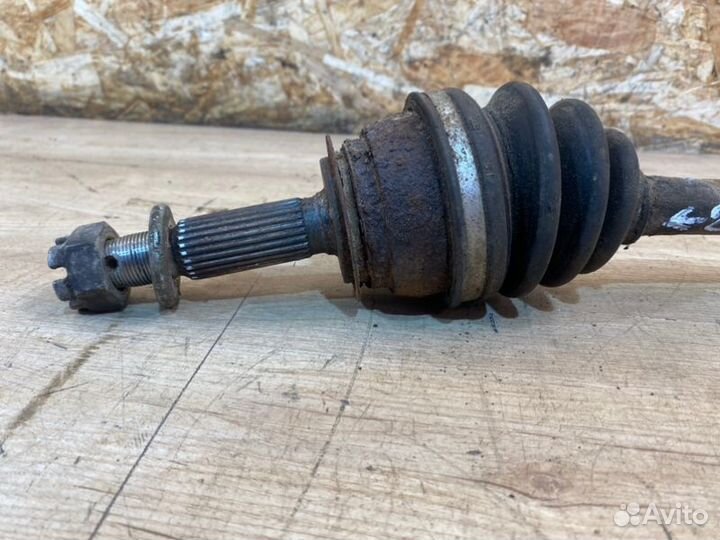 Привод (полуось ) передний левый Hyundai Getz
