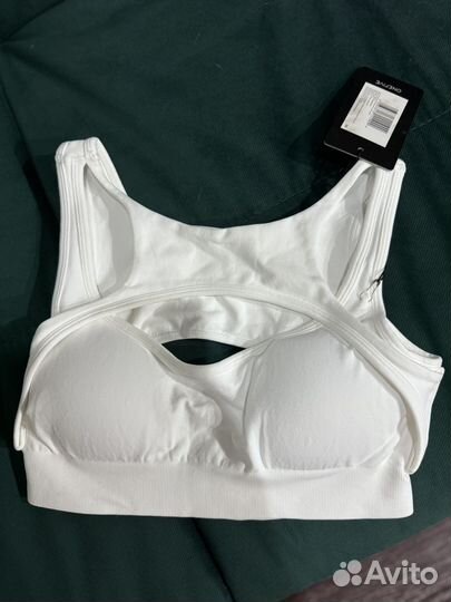 Топ спортивный новый с биркой