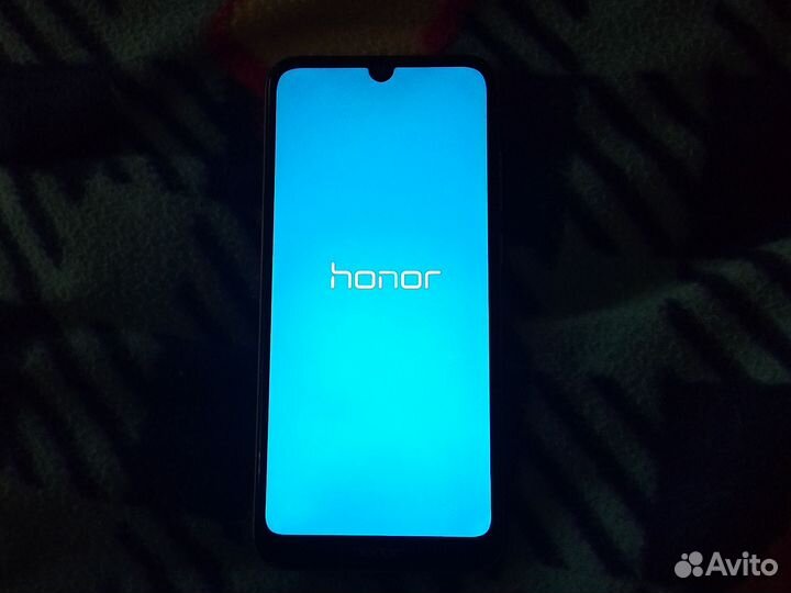 Телефон honor 8а 32 гб