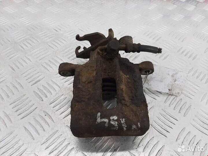 Суппорт задний правый Mitsubishi Space Star 2002