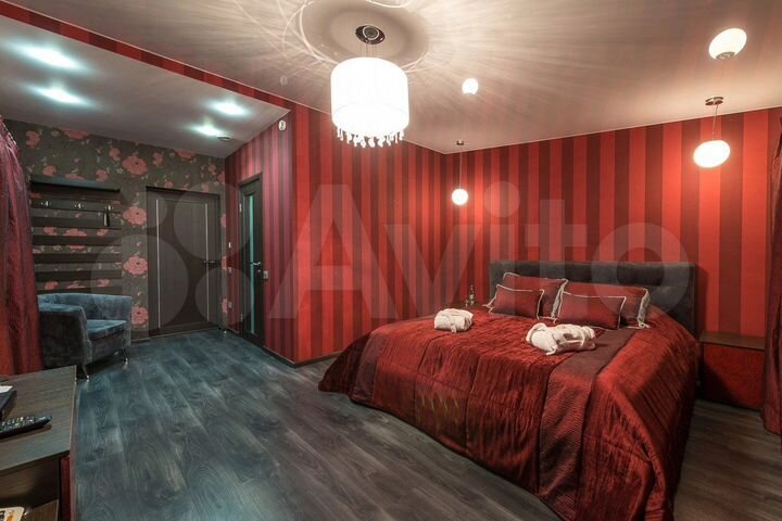 Здание, 910 м²