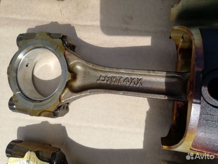 Поршень с шатуном Лифан Солано