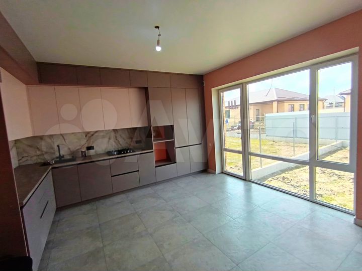 Коттедж 110 м² на участке 4 сот.