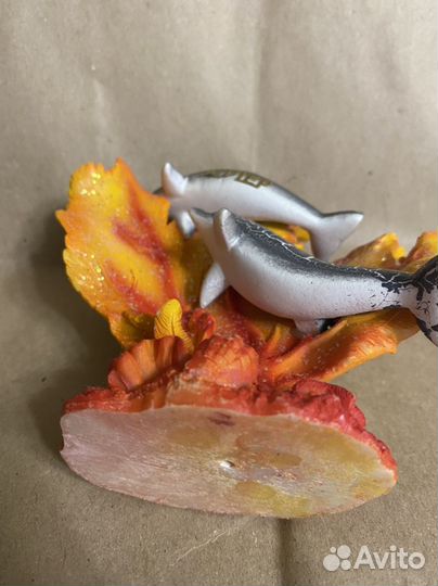 Фигурка сувенирная дельфины