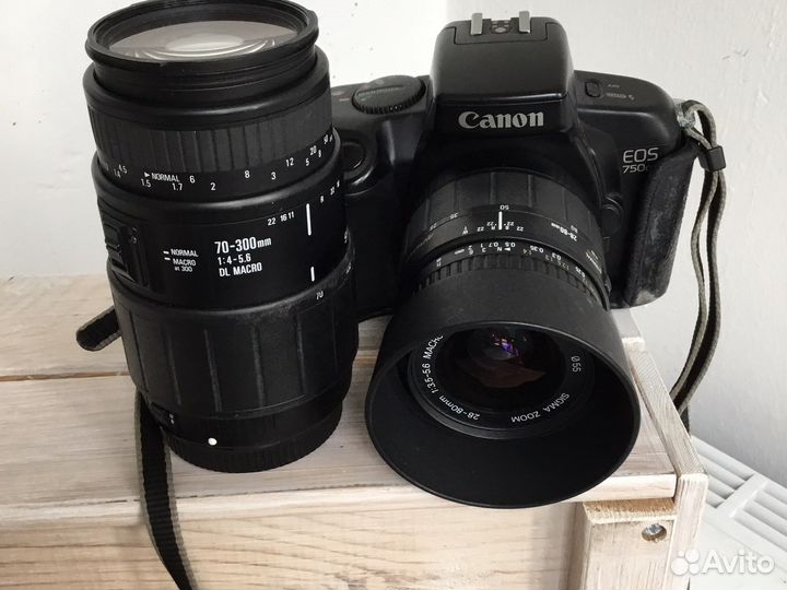 Canon EOS 750 QD + две оптики