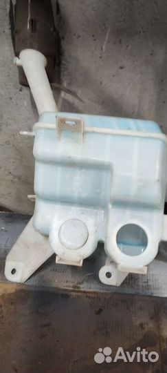 Бачок омывателя toyota
