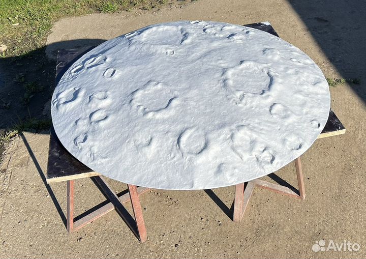 Луна декорация