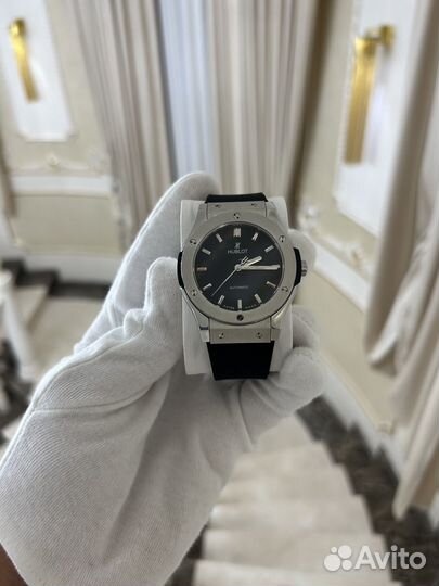 Часы hublot