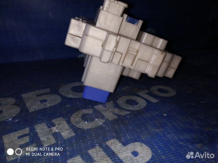 Блок предохранителей салона Nissan Teana J32 седан