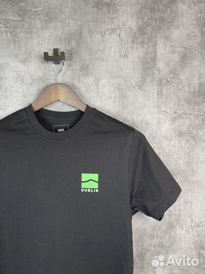 Футболка Vans размер М оригинал