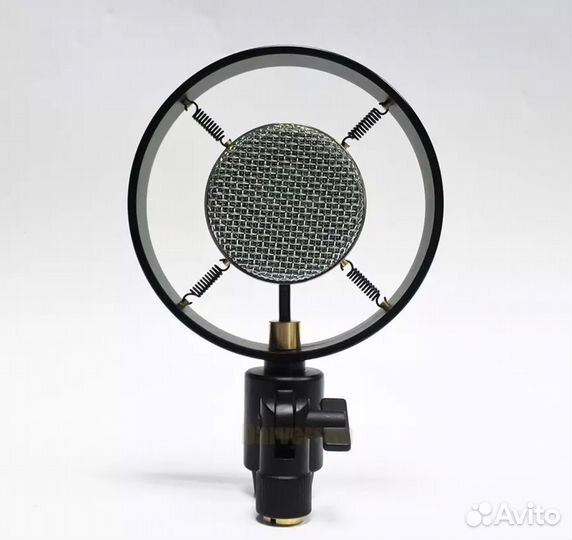Ретро-микрофон на стойке