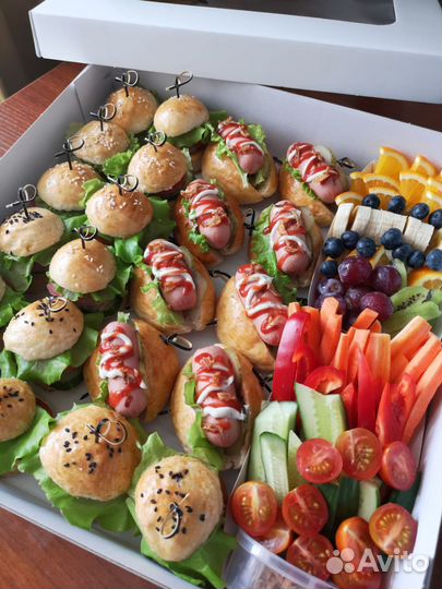 Кейтеринг, фуршет, банкет, гастробоксы