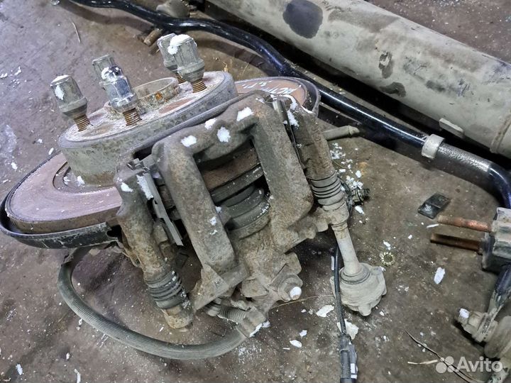 Суппорт задний правый Опель Астра J GTC купе