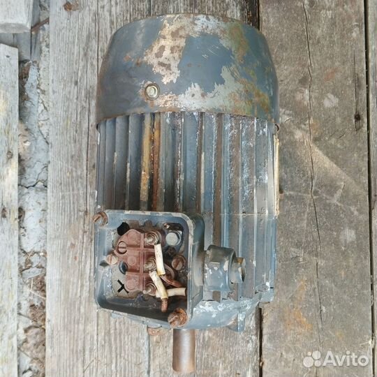 Двигатель асинхронный