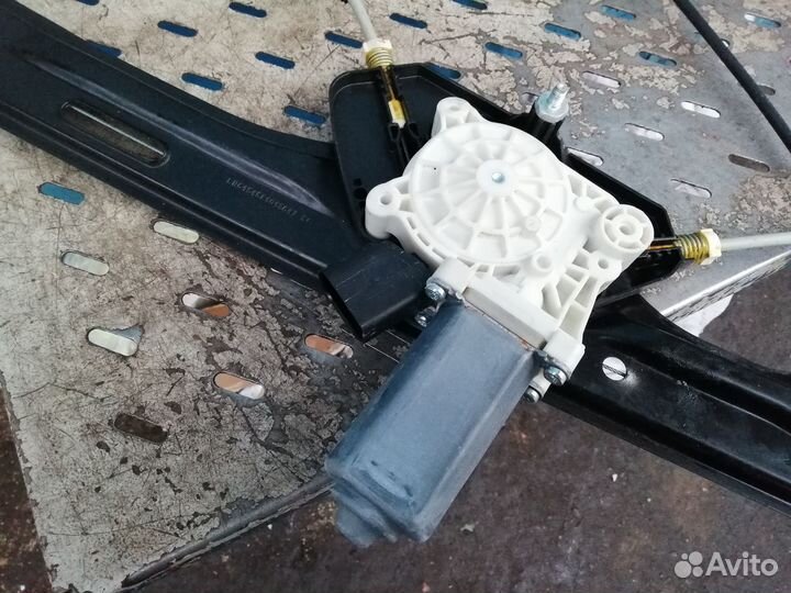 Стеклоподъемник передний левый BMW X4 F26 X3 F25