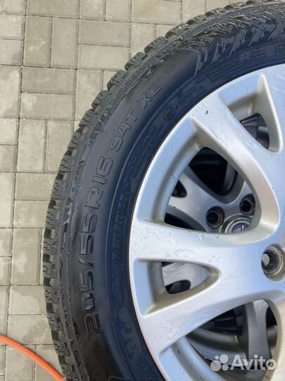 Nokian Tyres Hakkapeliitta 8 205/55 R16 50S