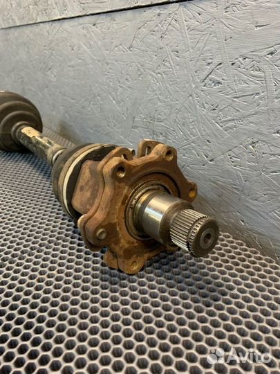 Привод передний левый Bentley Continental Flying