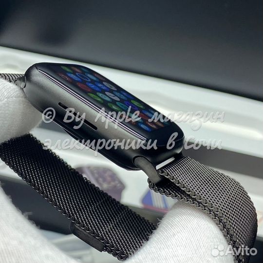 Apple Watch 8 (black, milan)