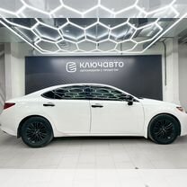 Lexus ES 2.5 AT, 2015, 122 143 км, с пробегом, цена 2 535 000 руб.