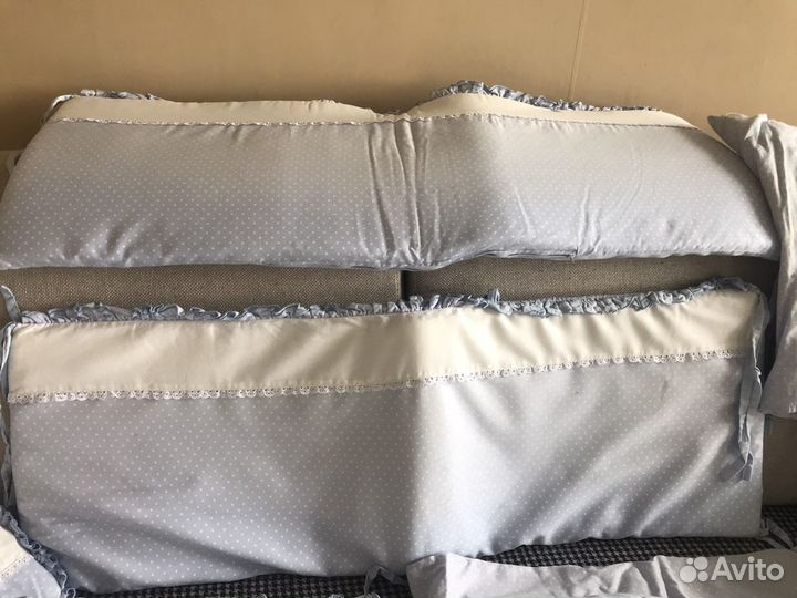 Комплект в детскую кроватку бортики