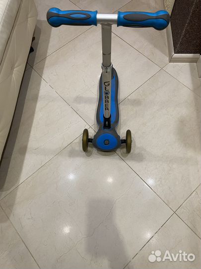 Самокат трехколесный globber