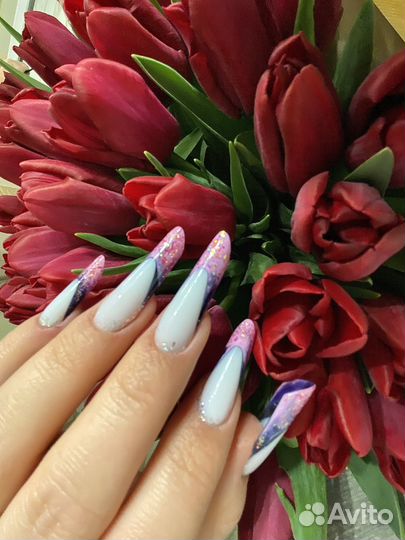 Ищу модель на наращивание ногтей