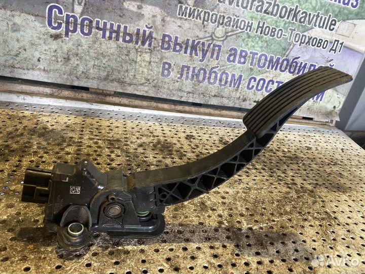 Педаль газа Mitsubishi Lancer 10