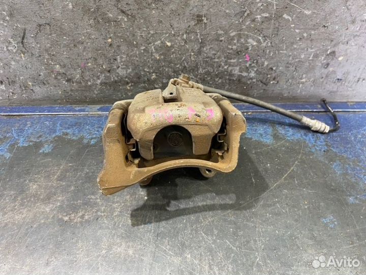 Суппорт задний левый Volkswagen Tiguan NF