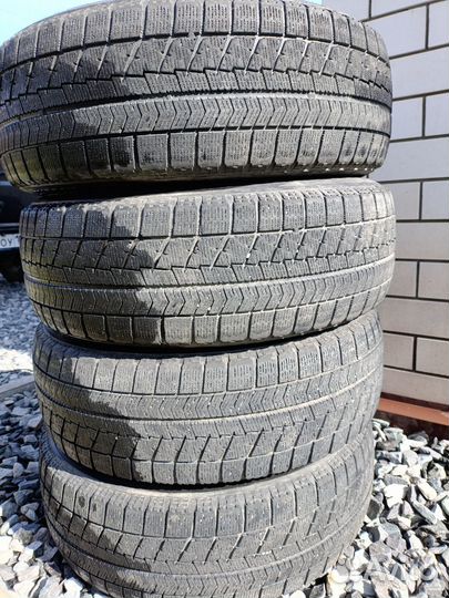 Bridgestone Blizzak VRX 205/65 R16