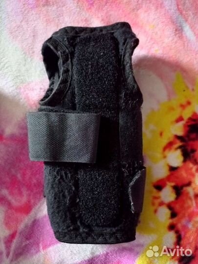 Бандаж для лучезапястного сустава