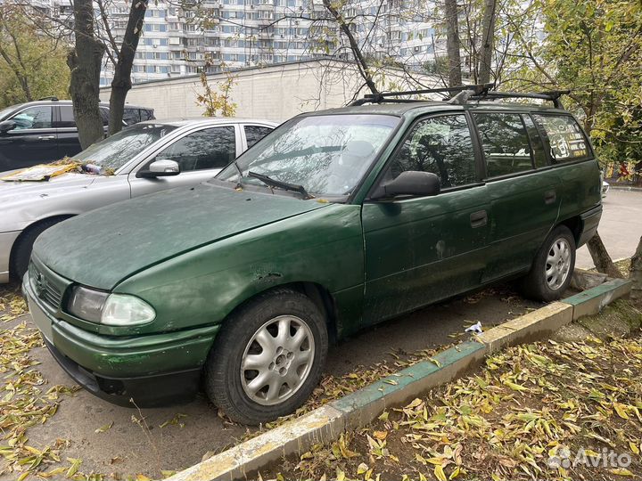 Opel Astra 1.6 МТ, 1997, 150 000 км