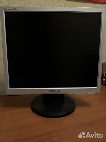 Монитор Samsung SyncMaster 720N