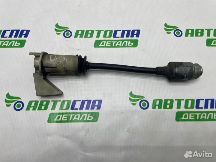 Замок капота передний Ford C-Max qxwb 2010