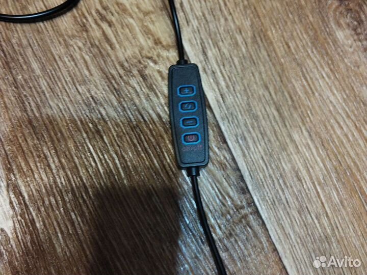 Кольцо для селфи. Кольцевая лампа, линзы, микрофон