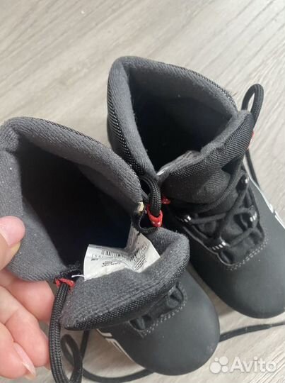 Лыжные ботинки