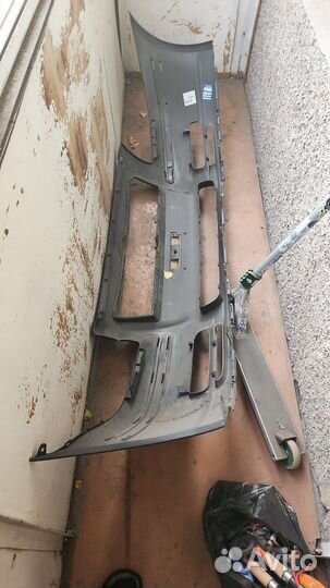 Бампер передний новый toyota авенсис