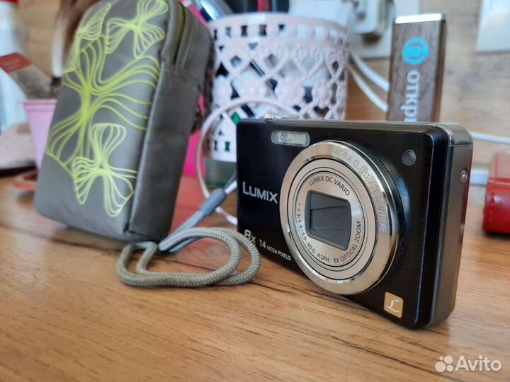 Компактный фотоаппарат Lumix. Торг