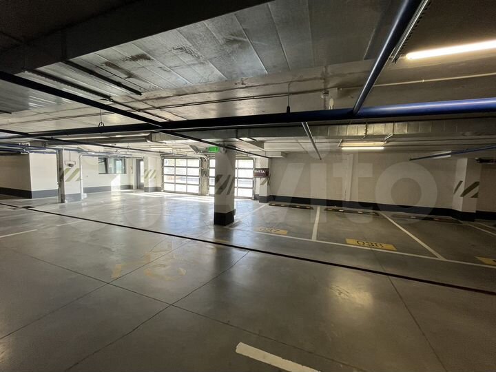 Машиноместо, 14 м²