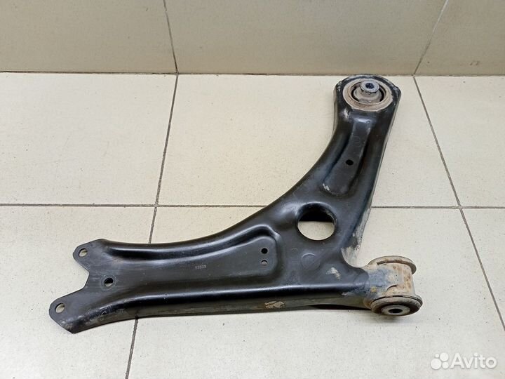 Рычаг передний правый Yeti 2009
