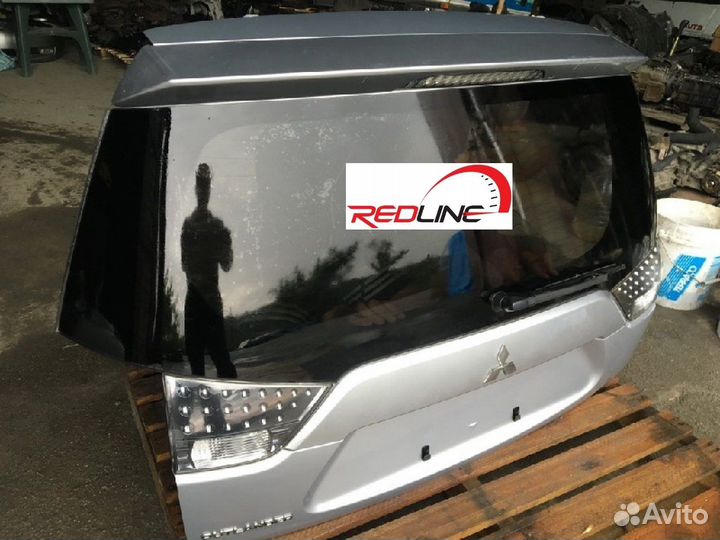 Крышка багажника Mitsubishi Outlander серебристая
